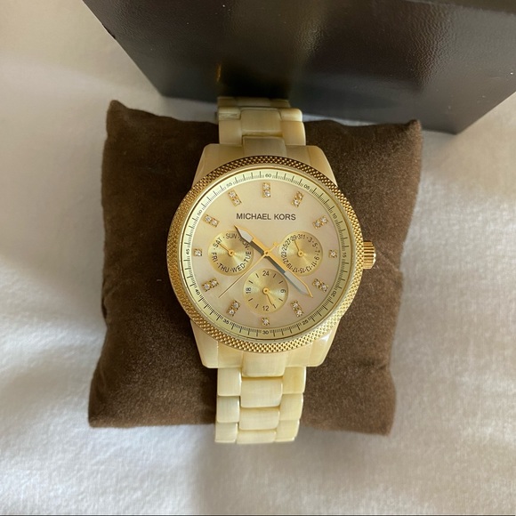 Michael Kors Beige Mk 